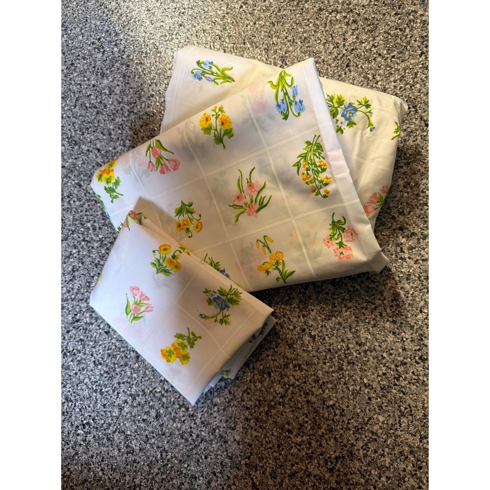 Vintage Utica JP Stevens Floral Percale Twin Sheet Set White Pink Yellow Blue